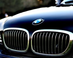 BMW разрабатывает единую платформу