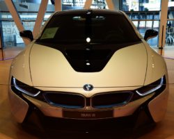 BMW угрожает электромобильной экспансией