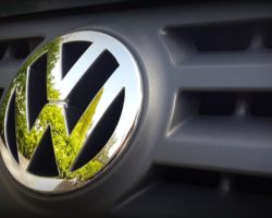 Volkswagen строит завод не в Китае!
